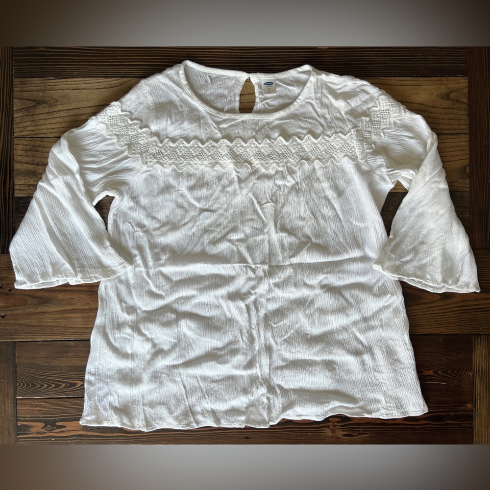OLD NAVY • White Embroidered Peasant Top Blouse XS Boho Cottagecore Bell Sleeve